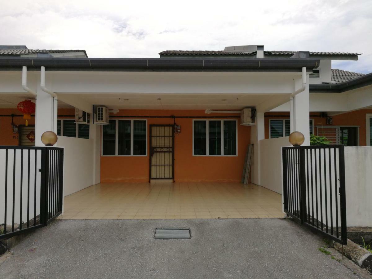 Address No 915, Lorong Uni Central 13, Taman Uni Central, Kuching Samarahan Expressway Exterior foto